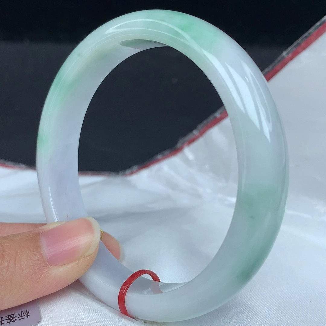 翡翠手镯未镶嵌62圈3963