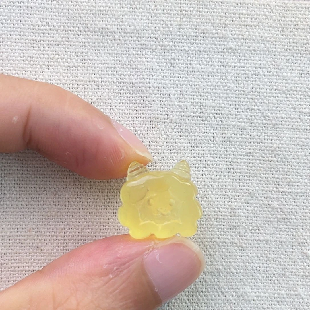 琥珀未镶嵌裸石小羊