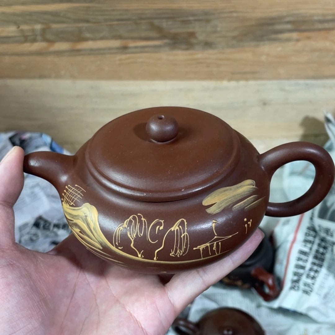 茶壶紫砂老厂紫砂壶一件。