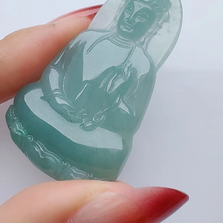 颈饰未镶嵌翡翠天然的A货翡翠多样性发其一