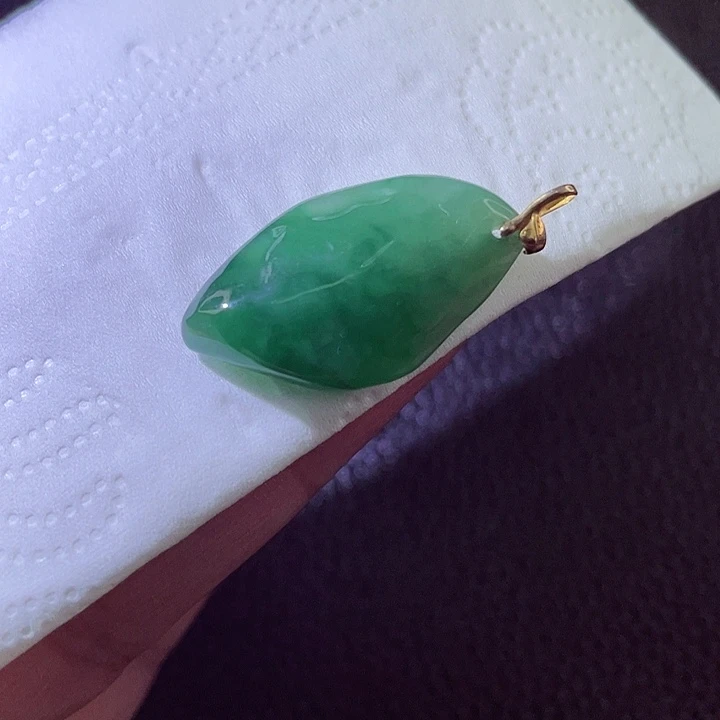 颈饰18K金镶嵌翡翠翡翠