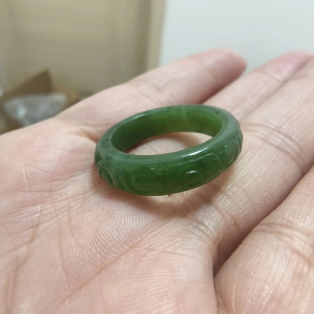 天然和田玉碧玉戒指带证书默认瑕疵带证书黑点很少