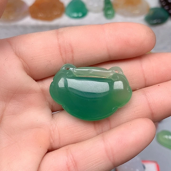 玛瑙/玉髓颈饰未镶嵌幸**恒