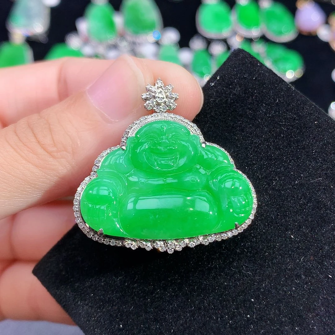 翡翠18K金镶嵌颈饰