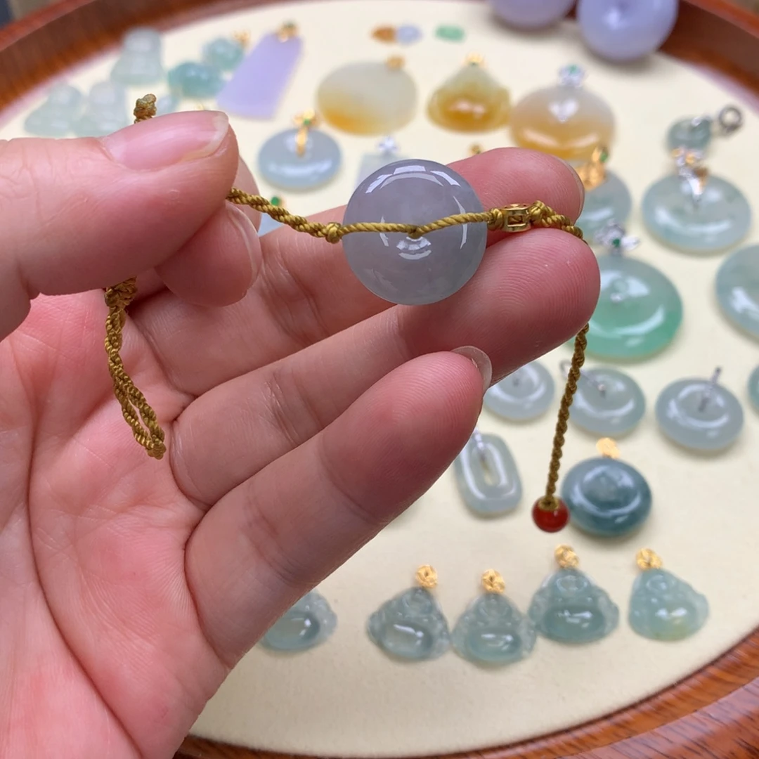 星***瑾翡翠未镶嵌颈饰翡翠平安扣