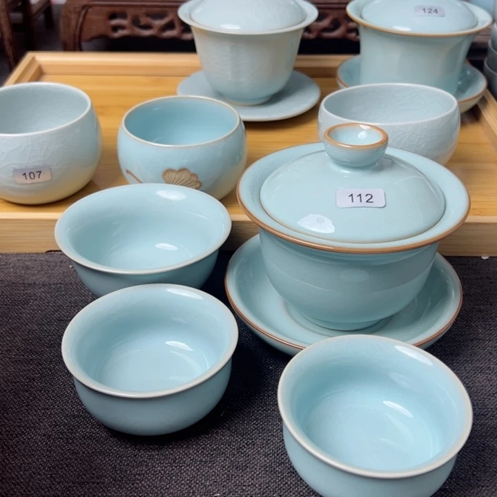 杯天**品天青色纯手工盖碗一套