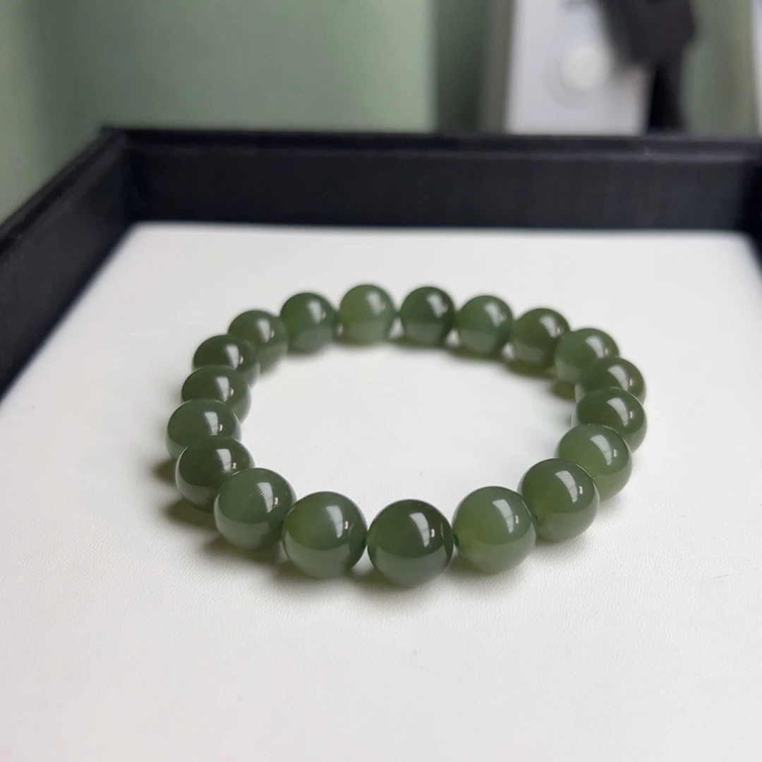 时***泪未镶嵌手链和田玉深湖水绿