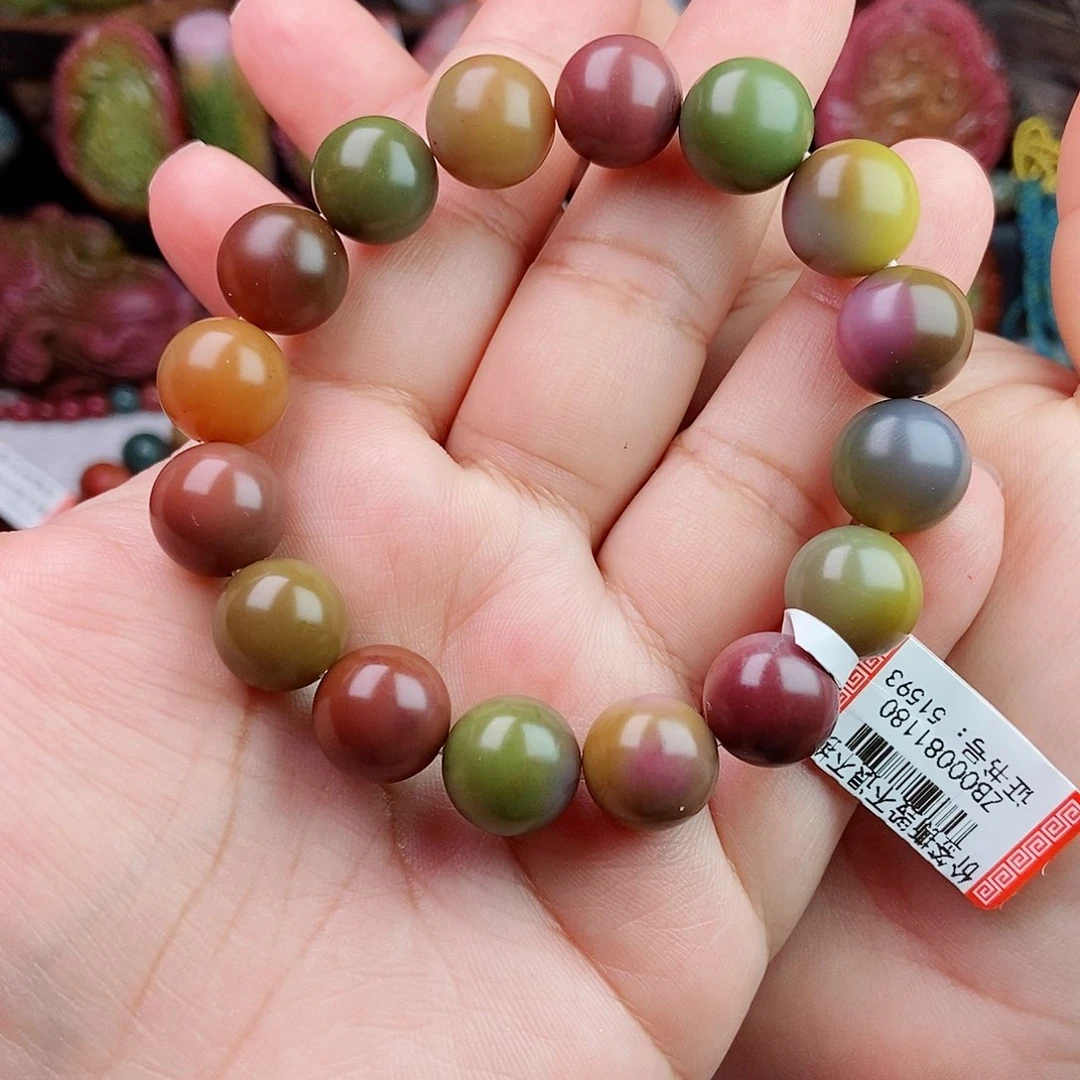 未镶嵌石英质玉（盐源）珠宝半成品