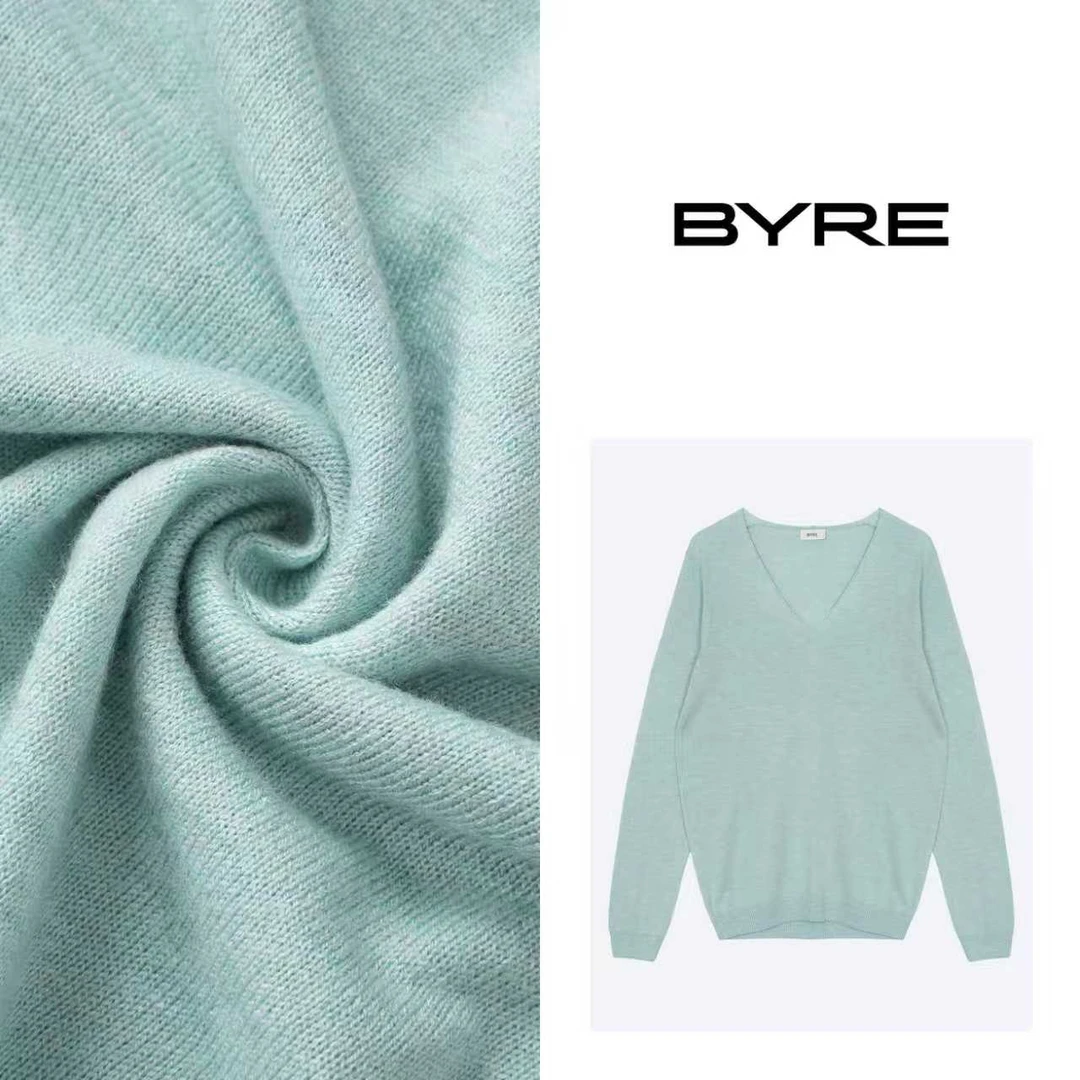 BY775 湖蓝色V领毛衣【干洗】