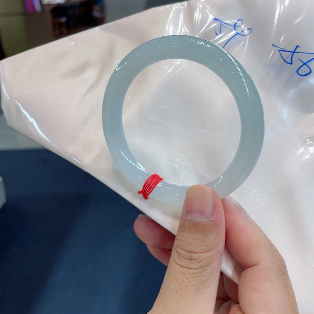 翡翠未镶嵌手镯手镯