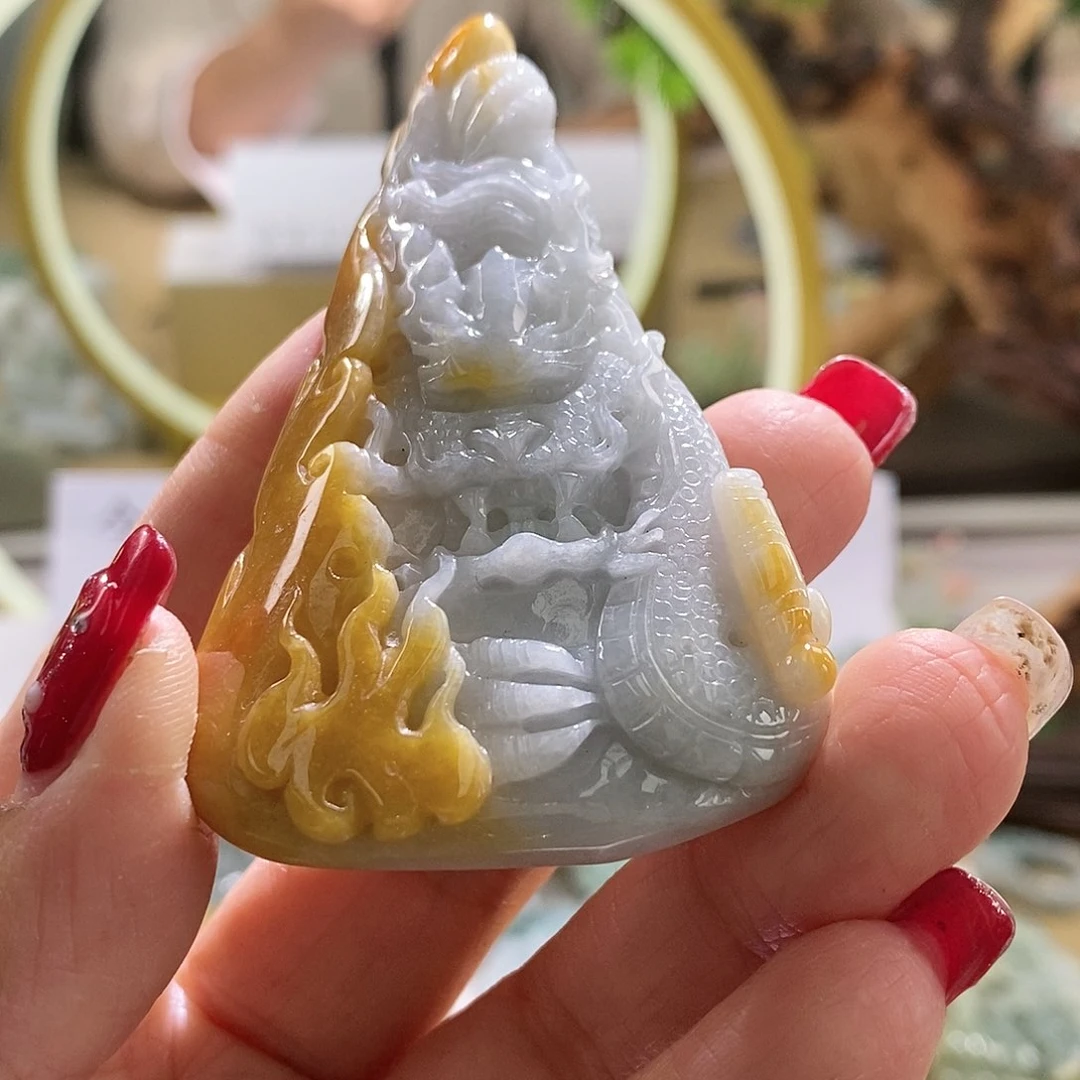 【闪购商品】翡翠颈饰未镶嵌龙牌