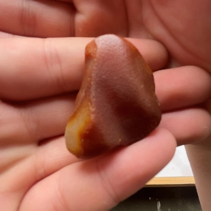 定制琥珀未镶嵌齐**王纯天然蜜蜡吊坠