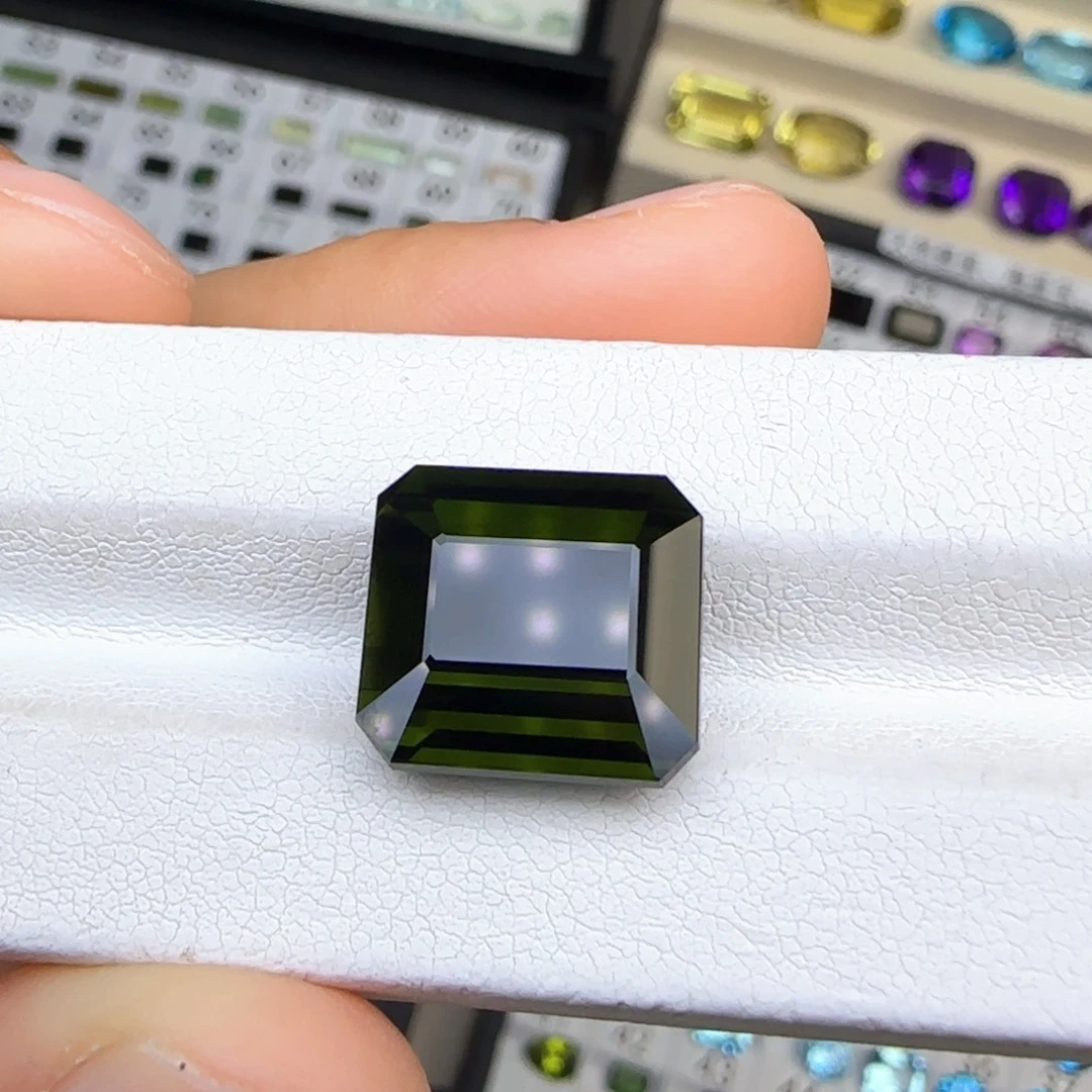 未镶嵌珠宝半成品碧玺天然13.56克拉