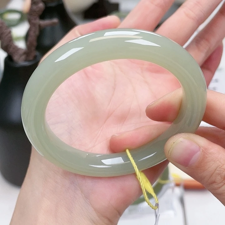 和田玉手镯59未镶嵌