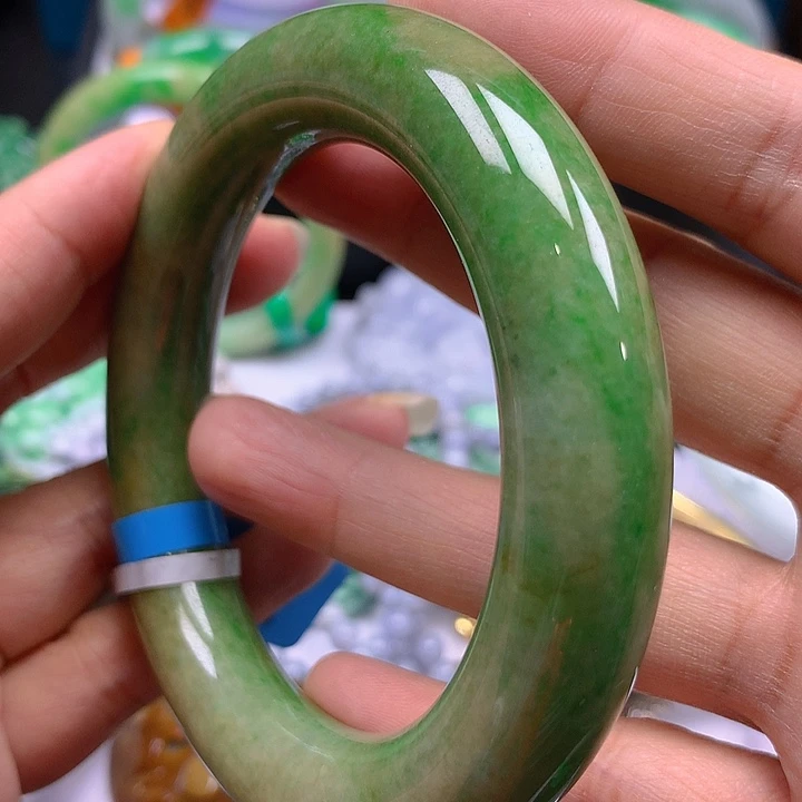 未镶嵌手镯翡翠翡翠