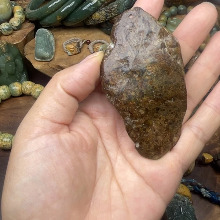 岫岩河磨玉（透闪石质玉）未镶嵌珠宝奇石