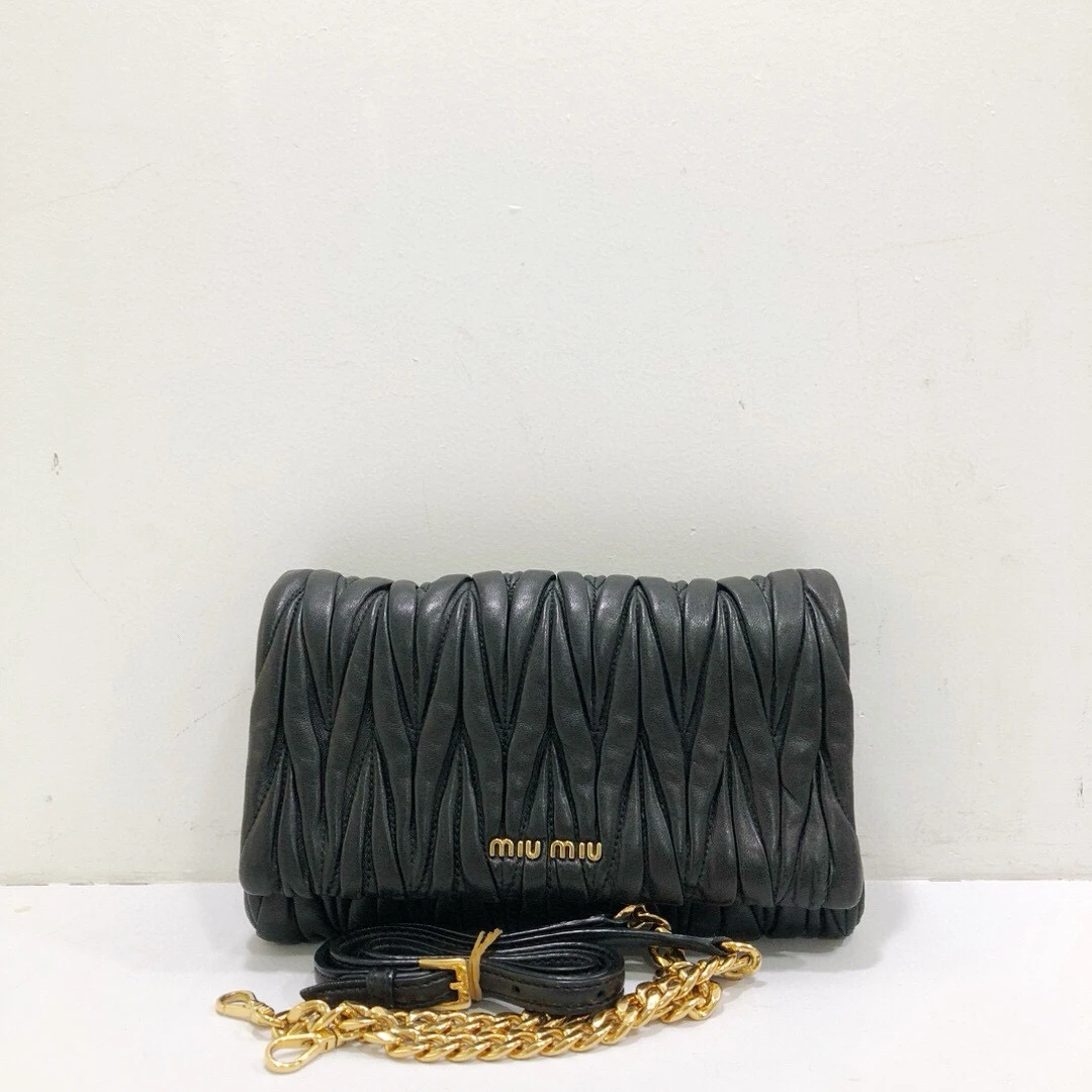 95新 MIU MIU/缪缪 黑金全皮褶皱单肩斜挎包