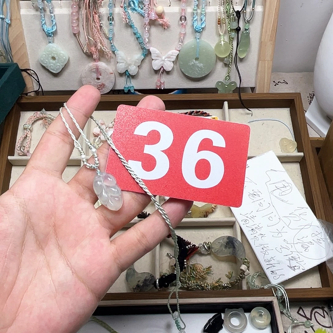 蛇纹石玉合金颈饰