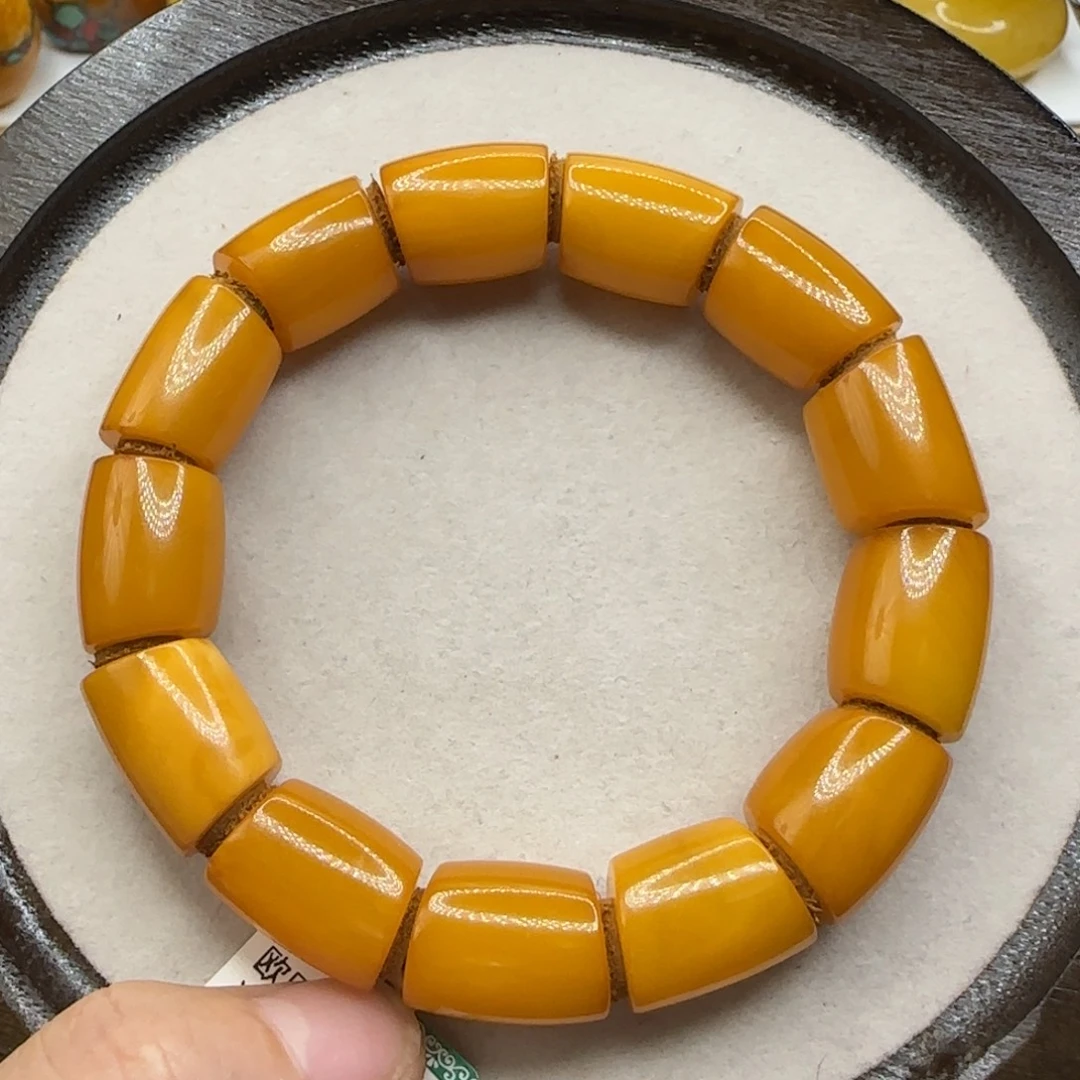 琥珀未镶嵌珠宝奇石14
