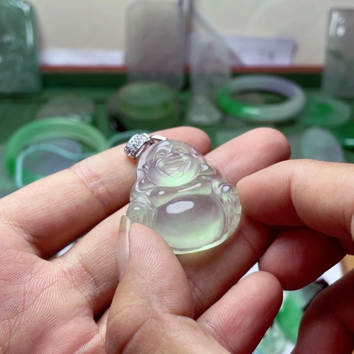 颈饰未镶嵌翡翠佛公