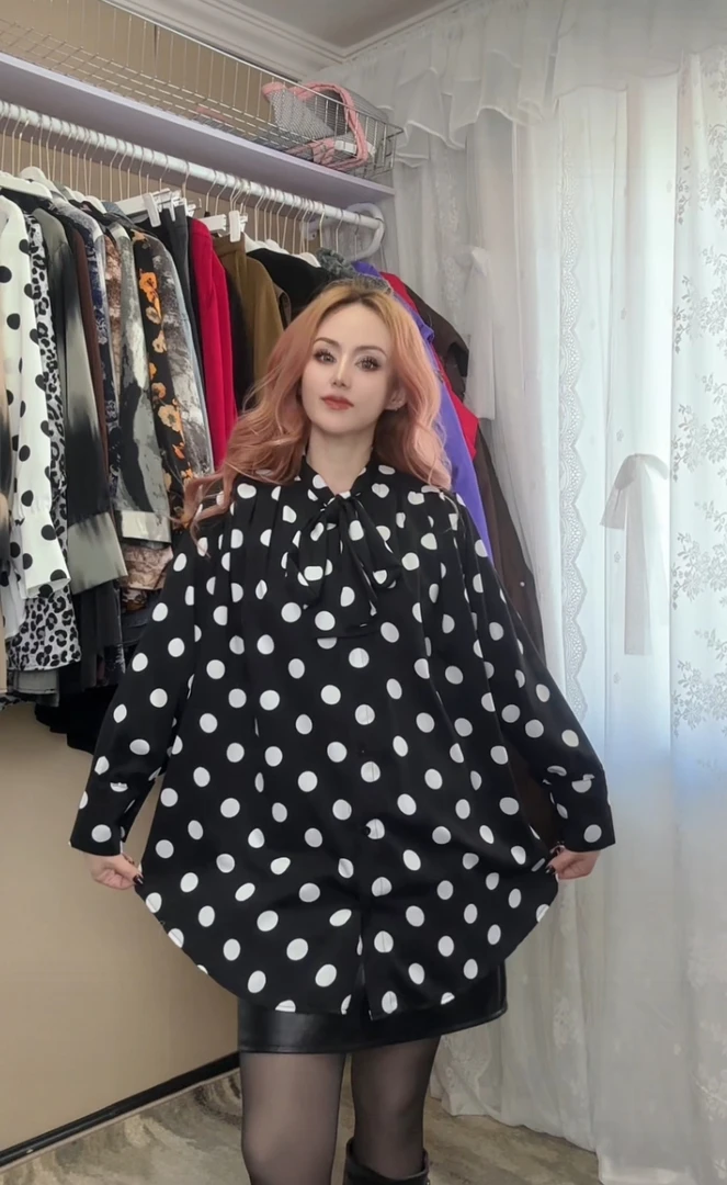 黑白撞色波点衬衫蝴蝶结领长袖时尚宽松上衣