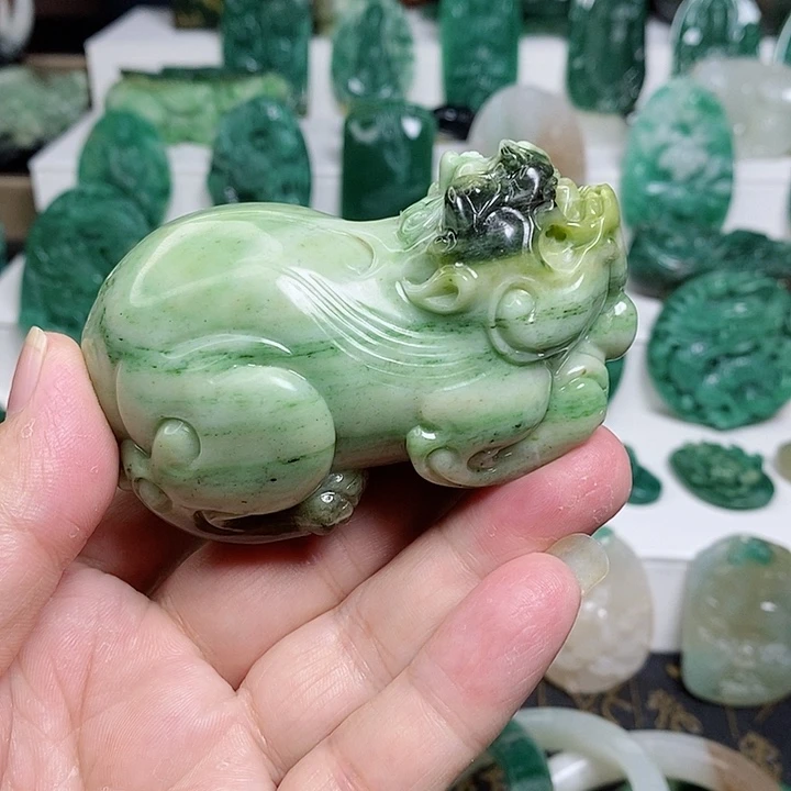 未镶嵌独山玉颈饰