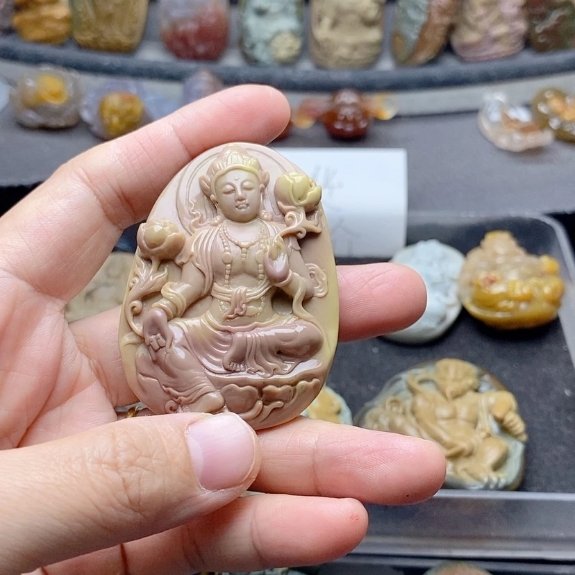 【闪购商品】定制石英质玉吊坠未镶嵌