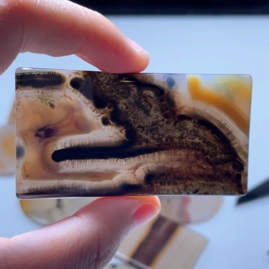 玛瑙/玉髓颈饰未镶嵌