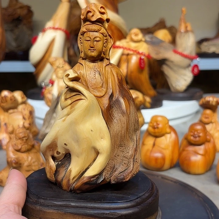 柏木太行崖柏观音摆件