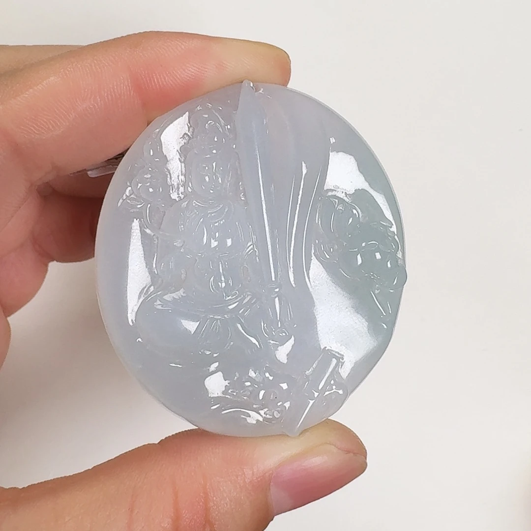 翡翠颈饰未镶嵌虚空藏