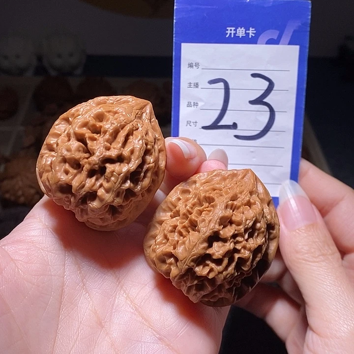 把件文玩核桃火苗40左右