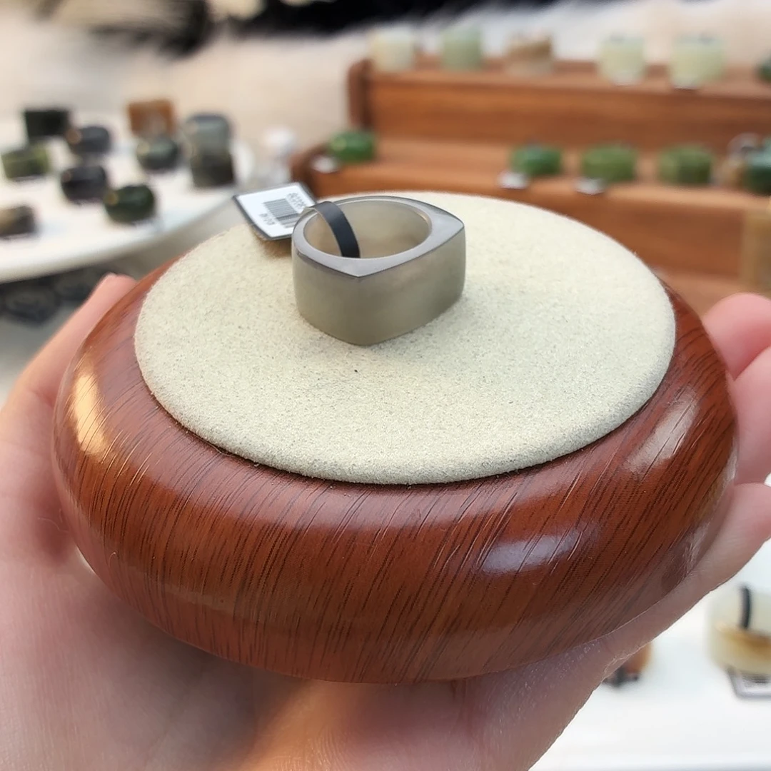 和田玉未镶嵌戒指灰紫马鞍17.3mmj76