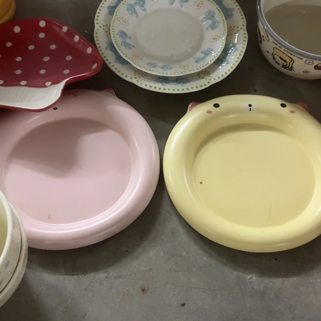 搪瓷正品粉加黄嘟嘟盘一个