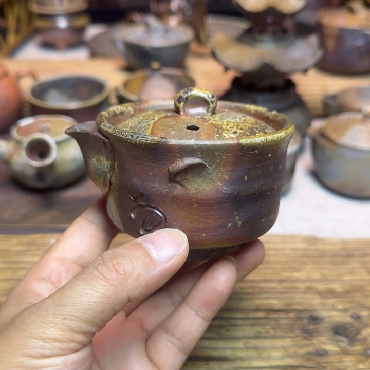 备前烧. 备前烧小山厚子