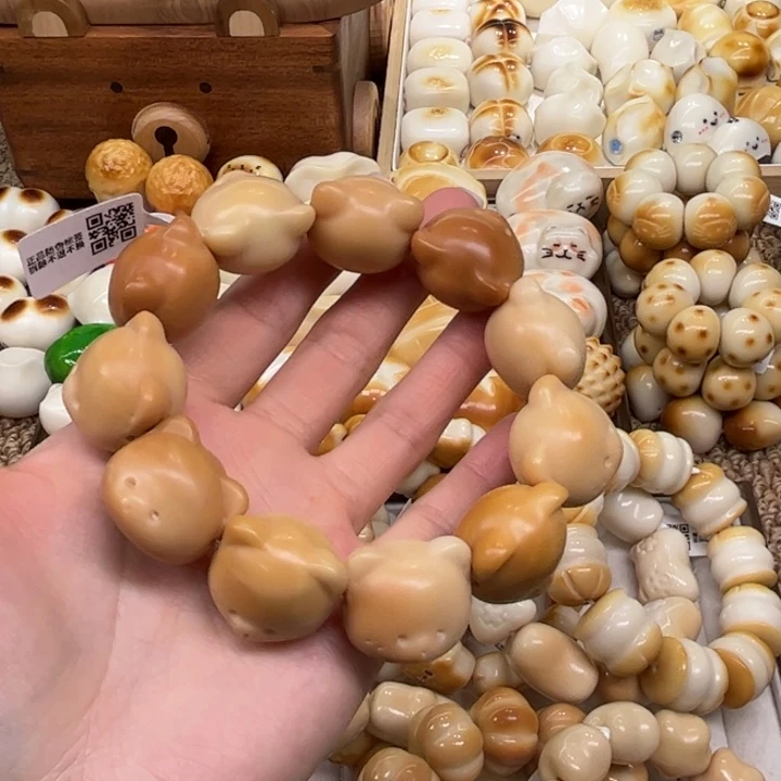 把件菩提根/象牙果12.8.30象牙果老师傅小熊头微瑕
