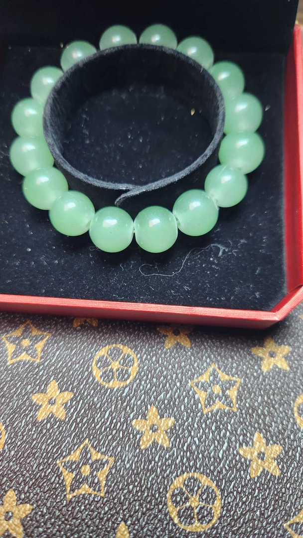 001精美石英质玉手串