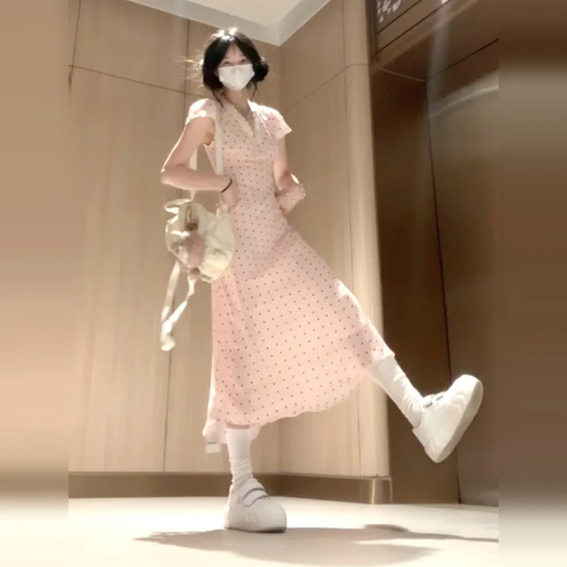 法式甜美粉色波点连衣裙子女2025新款夏季温柔风蕾丝拼接碎花长裙