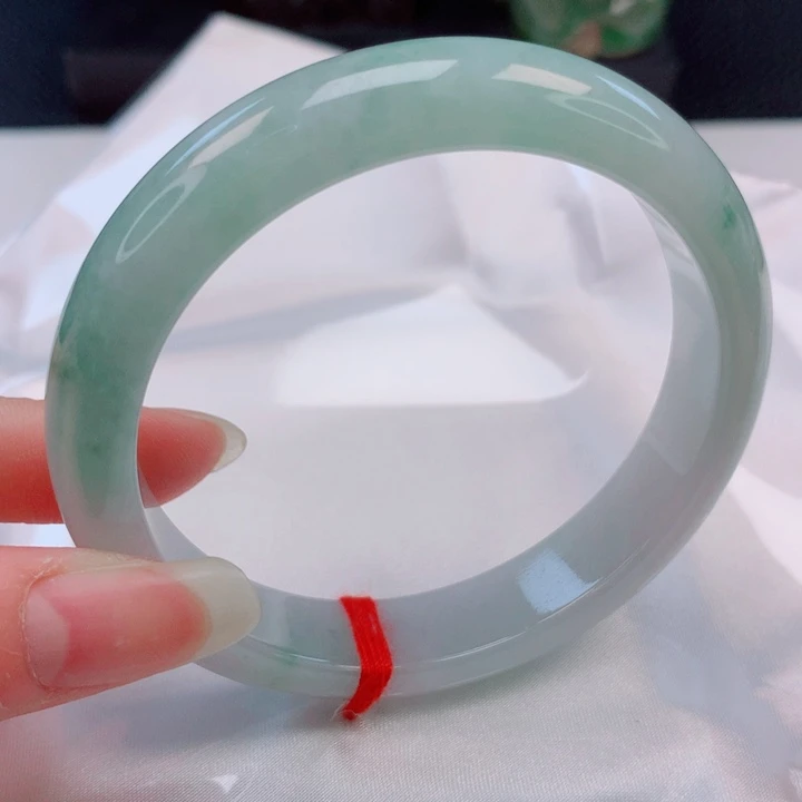 翡翠未镶嵌手镯58圈