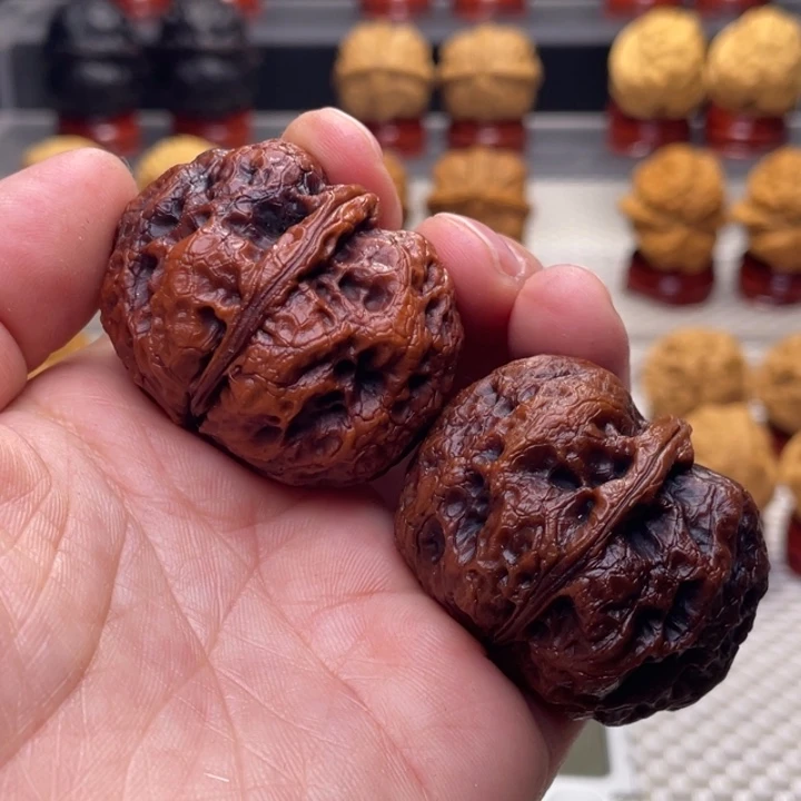 文玩核桃把件50香妃枕