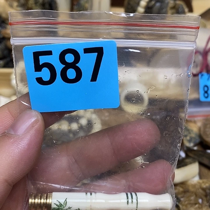 ℳ****天然猛犸牙雕刻品