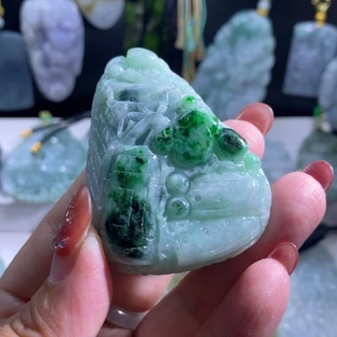 【闪购商品】颈饰未镶嵌翡翠八破