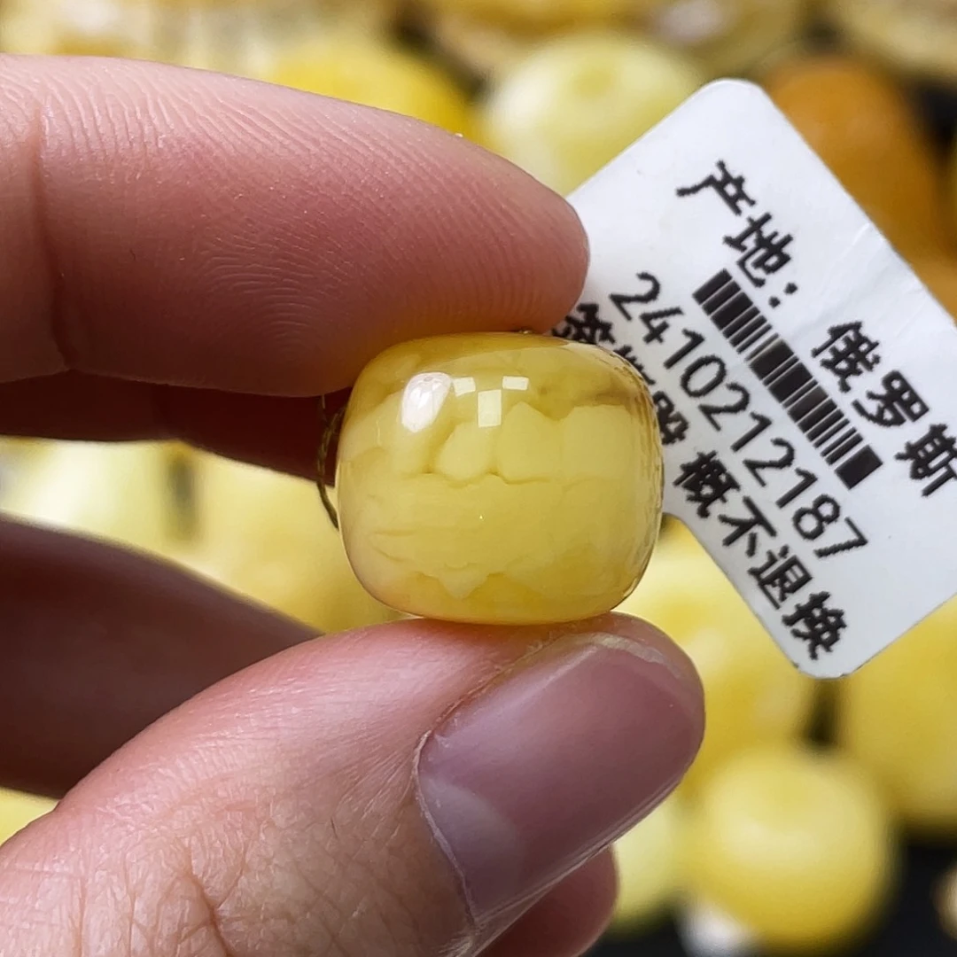 琥珀未镶嵌珠宝奇石14.4*12.6mm金白浓蜡溶洞妖花 瑕