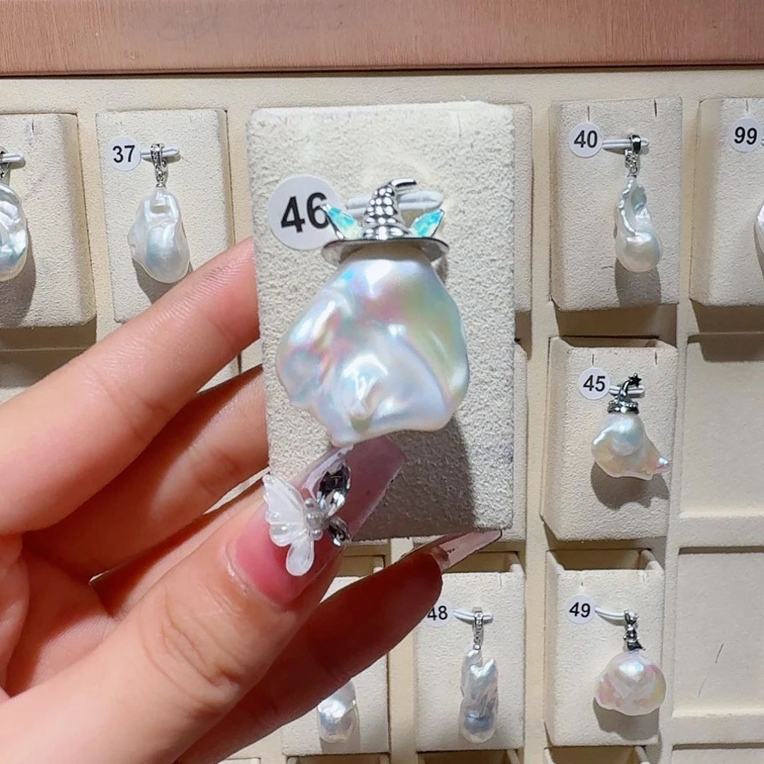 淡水珍珠合金颈饰