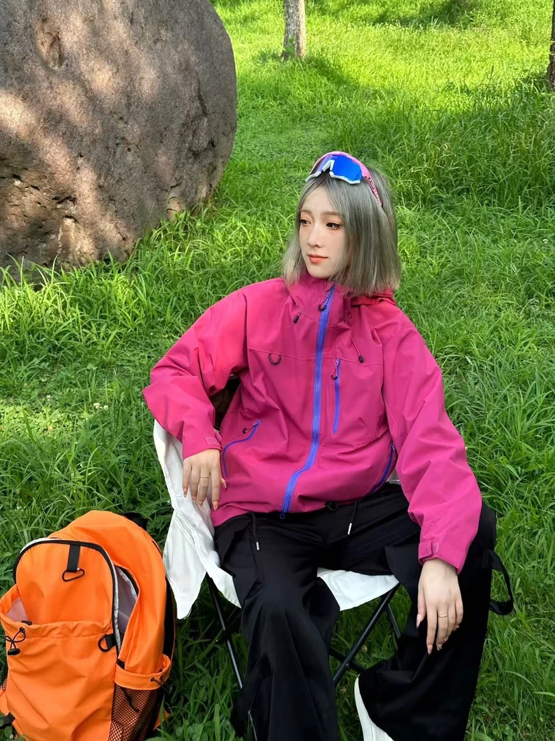 山系情侣款冲锋衣男女同款宽松百搭防风防水登山服春秋款机能外套
