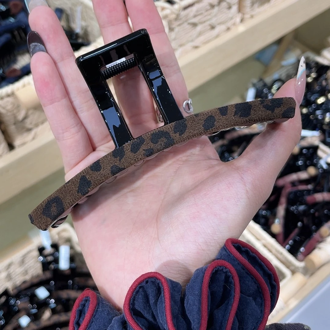 铁合金皮质豹纹13抓