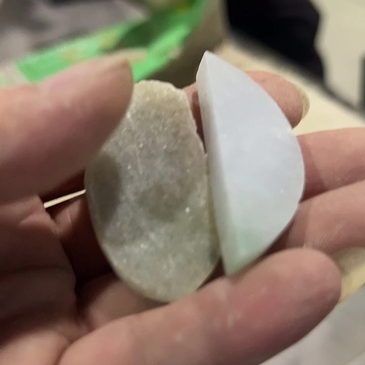 翡翠挂件未镶嵌宁***四毛