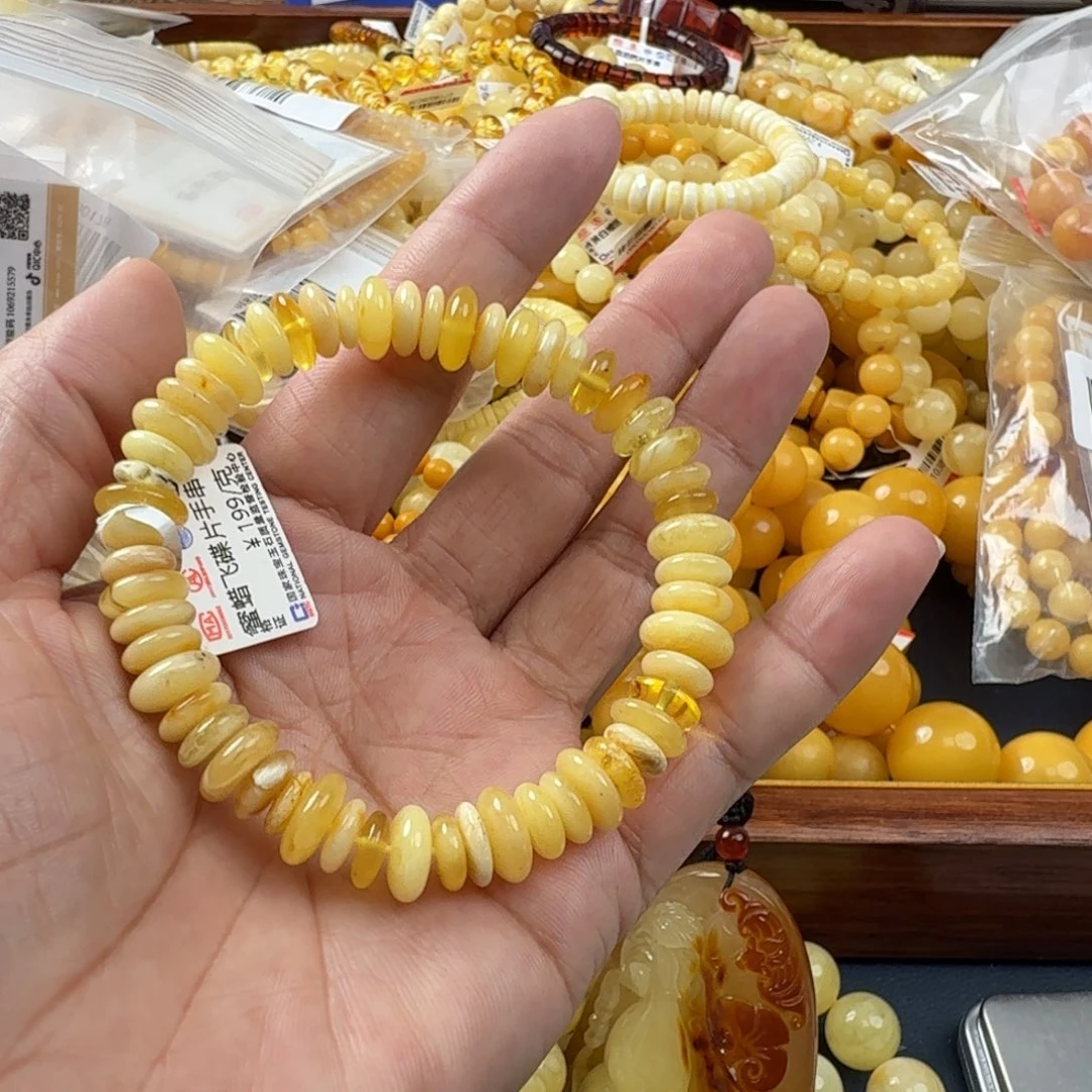 未镶嵌琥珀珠宝奇石