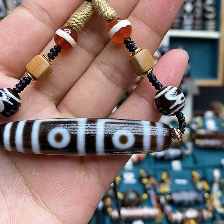 玛瑙/玉髓颈饰合金歌**子