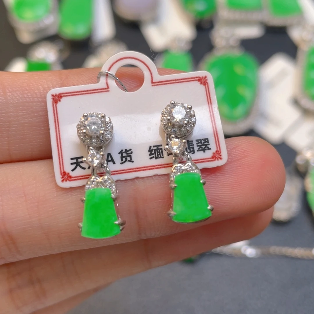颈饰银S925镶嵌翡翠
