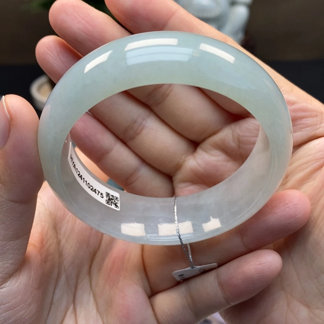 翡翠手镯未镶嵌天然